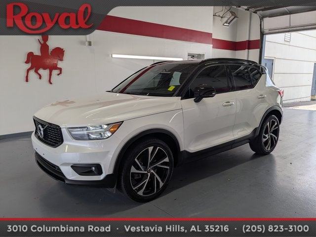 2021 Volvo XC40